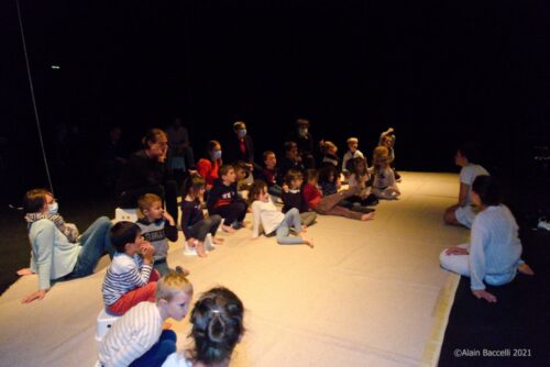 Cie Les Fées Railleuse Et L'Oiseau Bleu